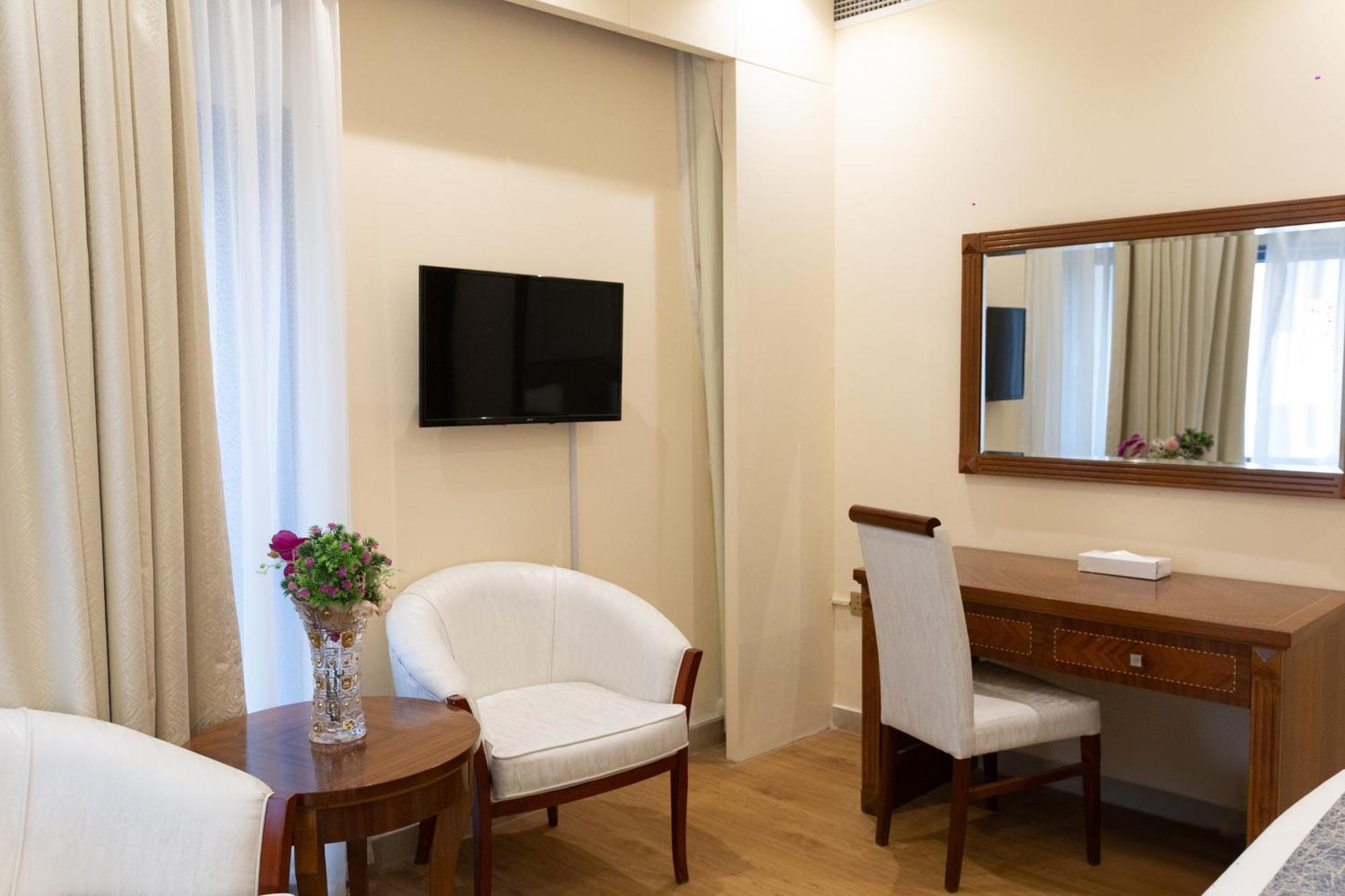 Vendome Plaza Hotel Дубай Экстерьер фото